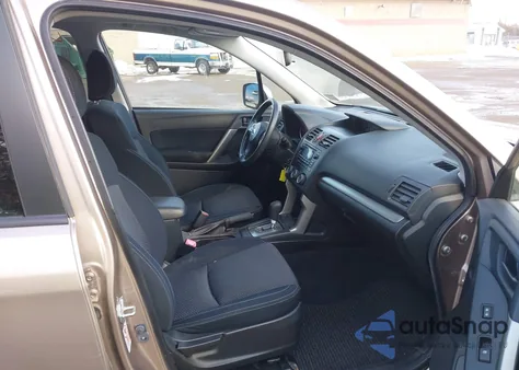 2015 Subaru Forester 2.5I Premium z USA, uszkodzony, nr VIN JF2SJADC5FH458855